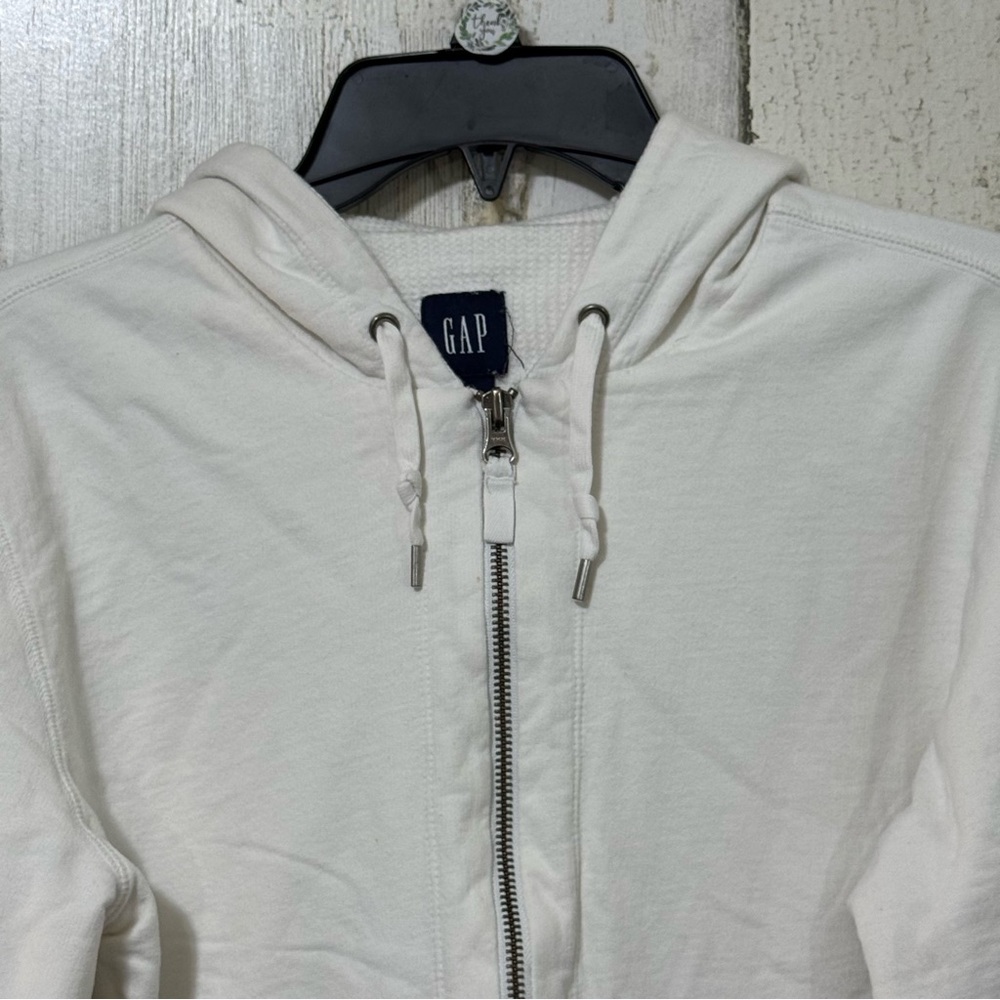 GAP Classic White Hoodie with Zip - Picture 3 of 10